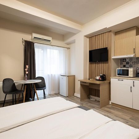 Apart Hotel Bonjour Cluj Exterior photo